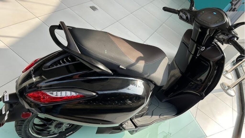 Bajaj Chetak 3001